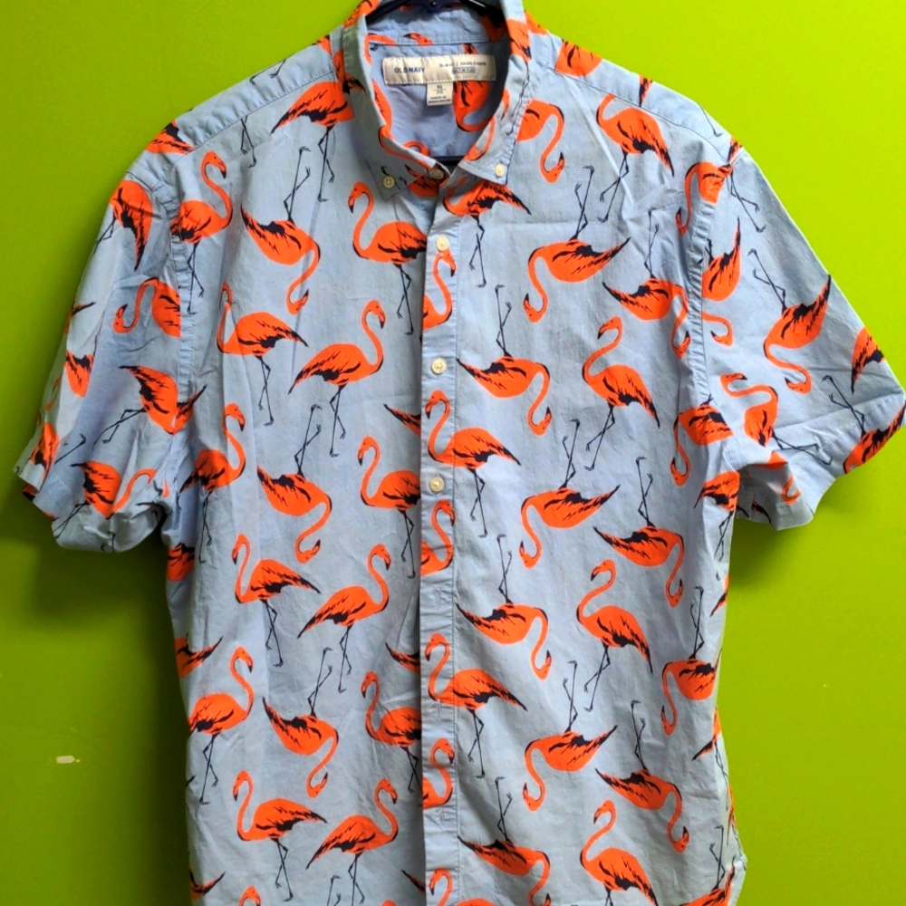 Old navy top🌴